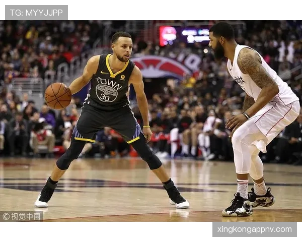 德隆挡拆制造错位提高组织效率，助勇士多点开花