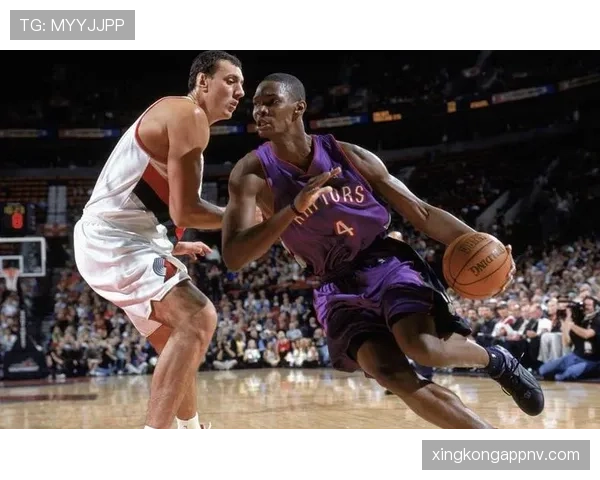 波什挡拆助攻拉开进攻节奏显著提升热火内线威胁