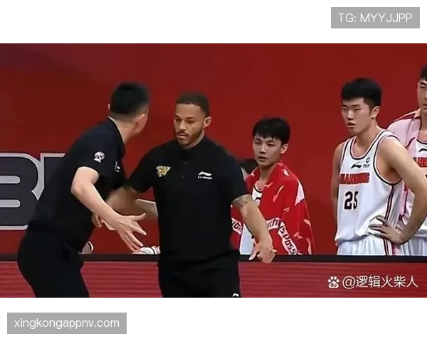 连续犯规地点如何影响裁判判罚逻辑？规则全解析